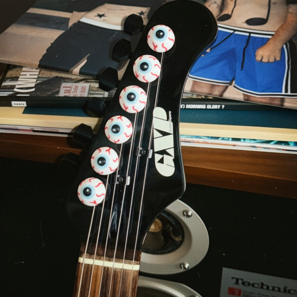 Eyeball tuner cap